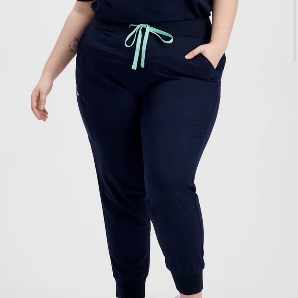 (New) Demi RE-GARDE Jogger Scrub Pants